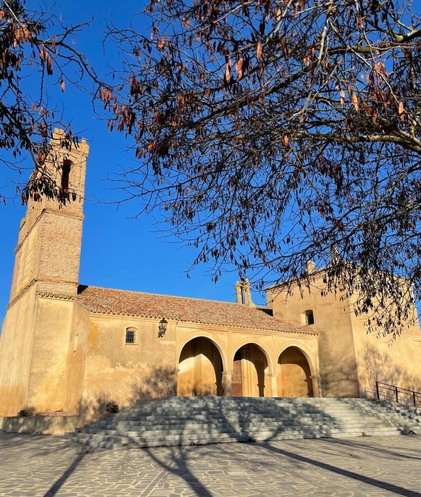 فيلا Casa Pilar Guadalcanal المظهر الخارجي الصورة